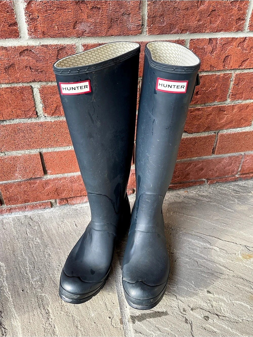 Hunter Original Tall Rain Boots  US 9